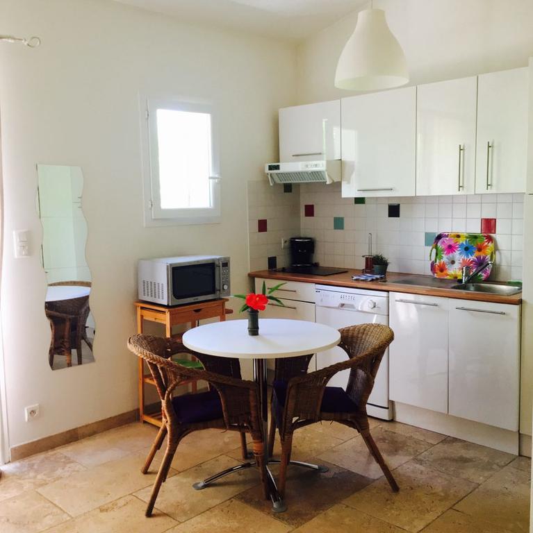 L'Islo Bamboo Apartment Saumane-de-Vaucluse ภายนอก รูปภาพ