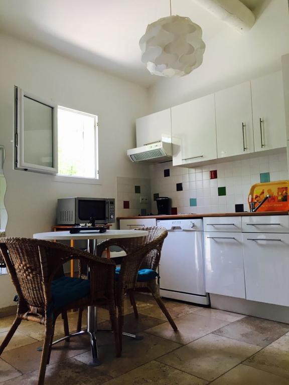 L'Islo Bamboo Apartment Saumane-de-Vaucluse ภายนอก รูปภาพ